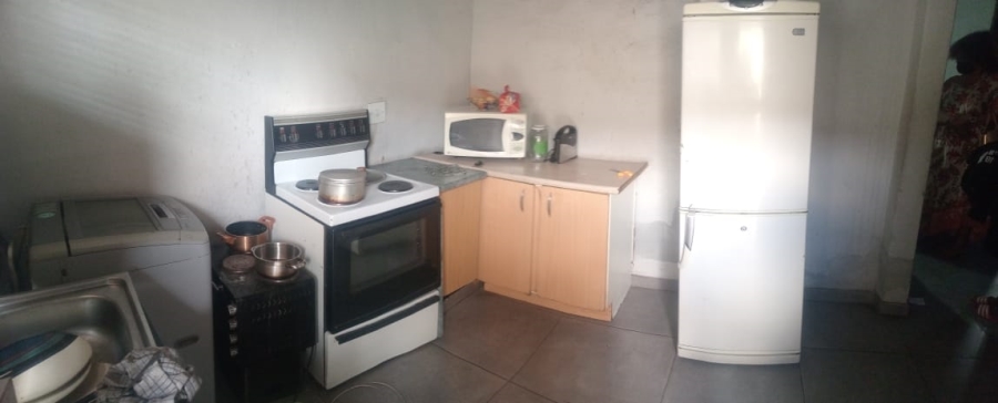 2 Bedroom Property for Sale in Thiteng Gauteng