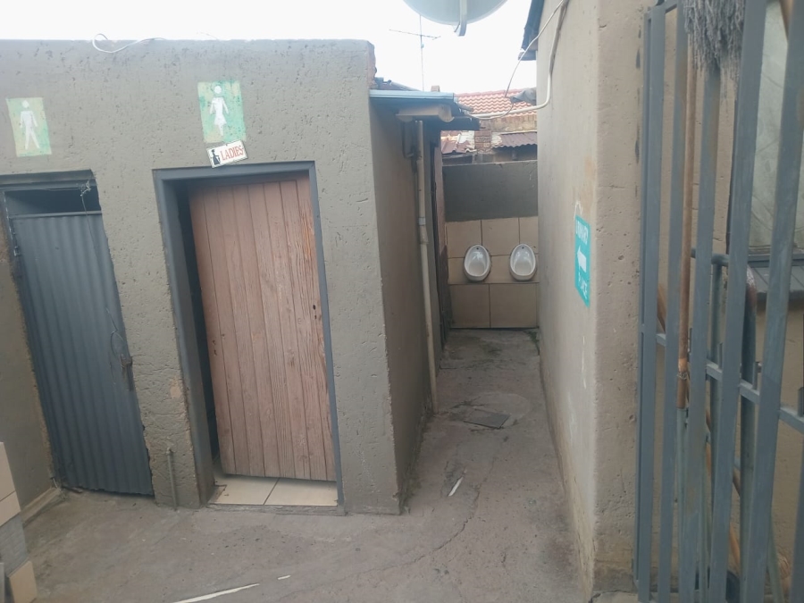 2 Bedroom Property for Sale in Thiteng Gauteng