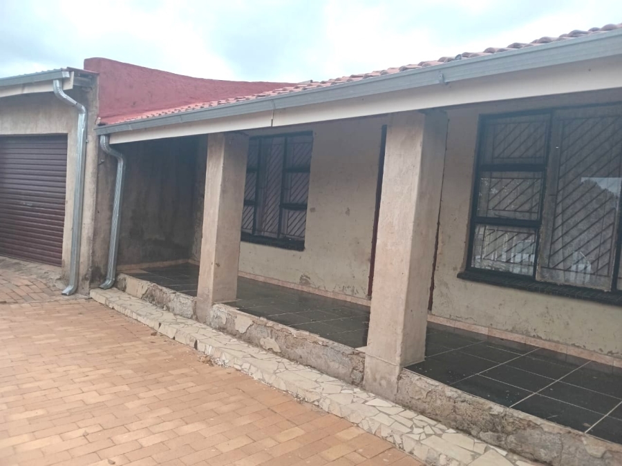 4 Bedroom Property for Sale in Soshanguve T Gauteng