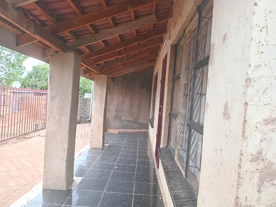 4 Bedroom Property for Sale in Soshanguve T Gauteng