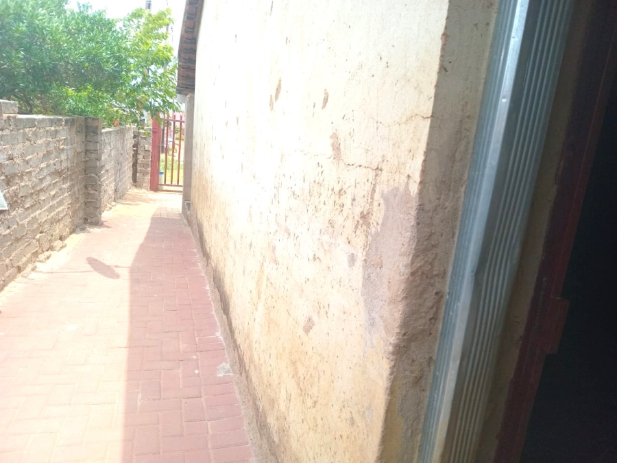 4 Bedroom Property for Sale in Soshanguve T Gauteng