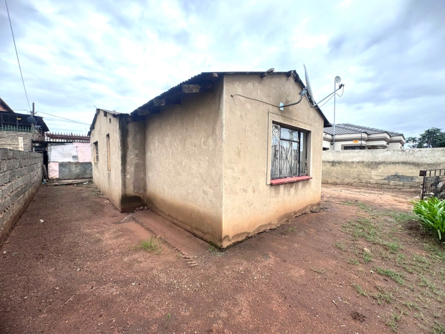 2 Bedroom Property for Sale in Tokoza Gauteng