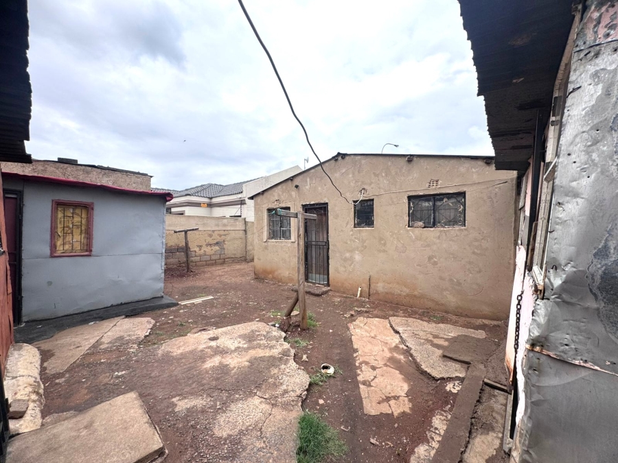 2 Bedroom Property for Sale in Tokoza Gauteng