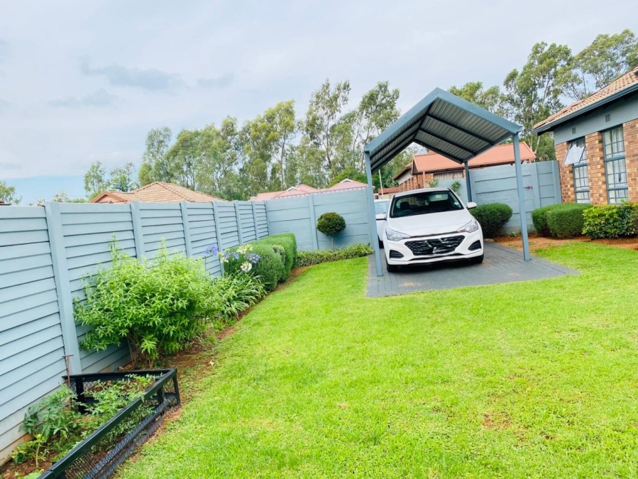 3 Bedroom Property for Sale in Clayville Gauteng