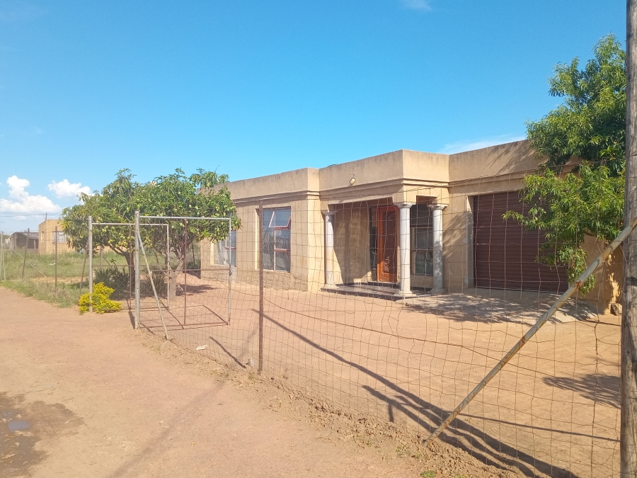 3 Bedroom Property for Sale in Winterveldt Gauteng