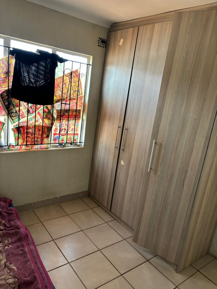 2 Bedroom Property for Sale in Moleleki Gauteng
