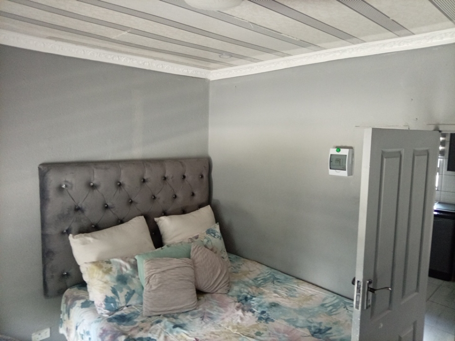 4 Bedroom Property for Sale in Crystal Park Gauteng