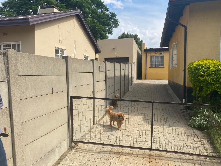 3 Bedroom Property for Sale in Unigray Gauteng