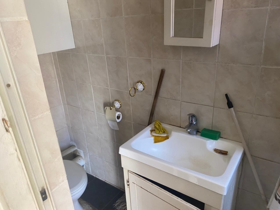 3 Bedroom Property for Sale in Unigray Gauteng