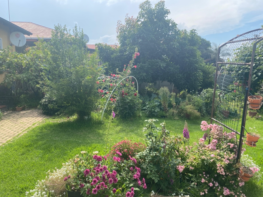 3 Bedroom Property for Sale in Unigray Gauteng