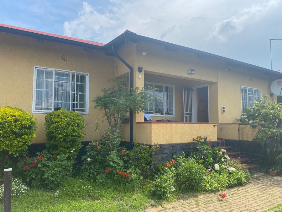 3 Bedroom Property for Sale in Unigray Gauteng