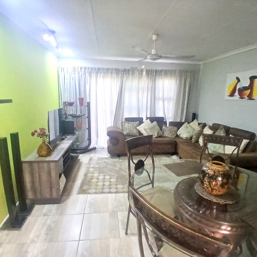 2 Bedroom Property for Sale in Minnebron Gauteng