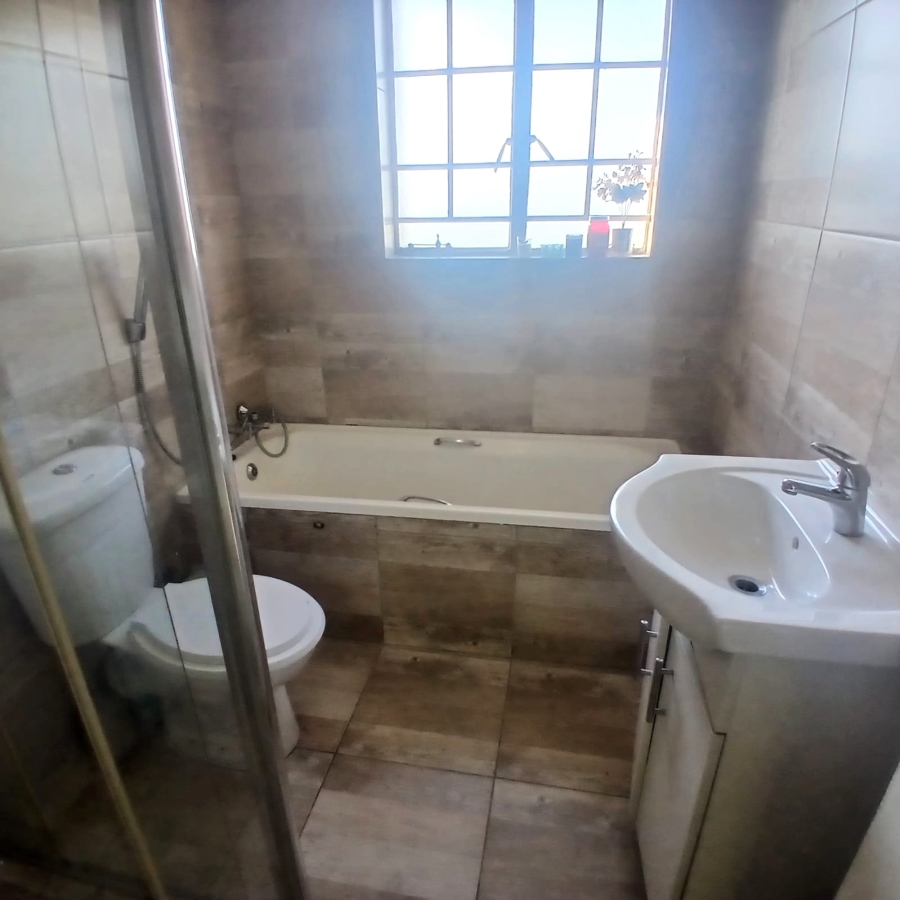 2 Bedroom Property for Sale in Minnebron Gauteng