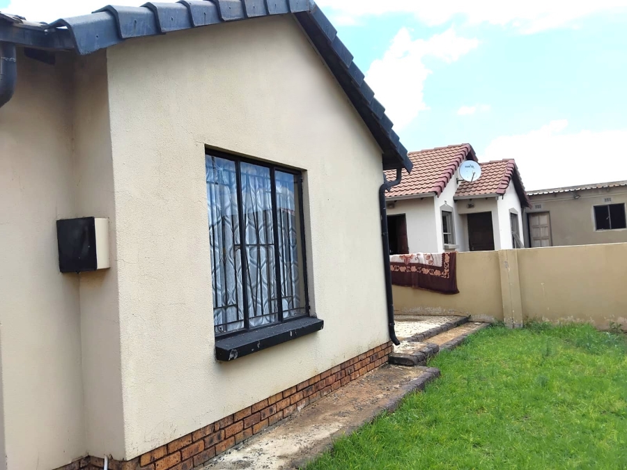 3 Bedroom Property for Sale in Roodekop Gauteng