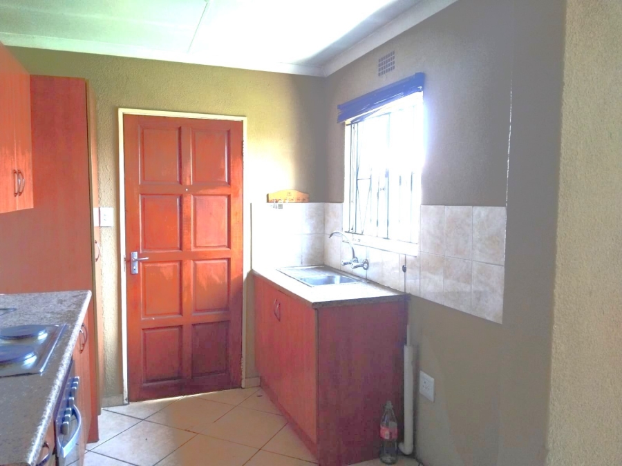 3 Bedroom Property for Sale in Roodekop Gauteng