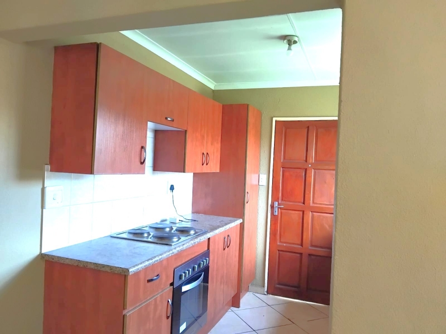 3 Bedroom Property for Sale in Roodekop Gauteng