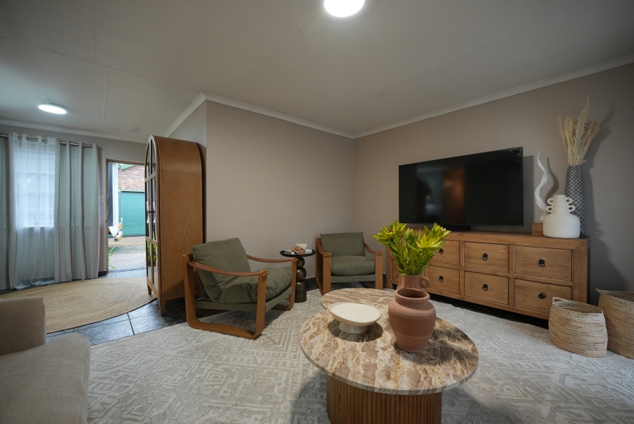 2 Bedroom Property for Sale in Weavind Park Gauteng