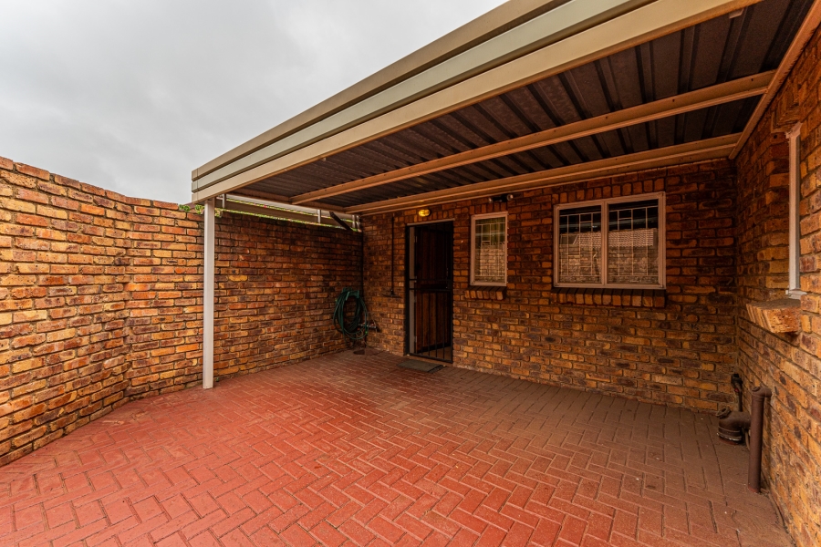 2 Bedroom Property for Sale in Clarina Gauteng