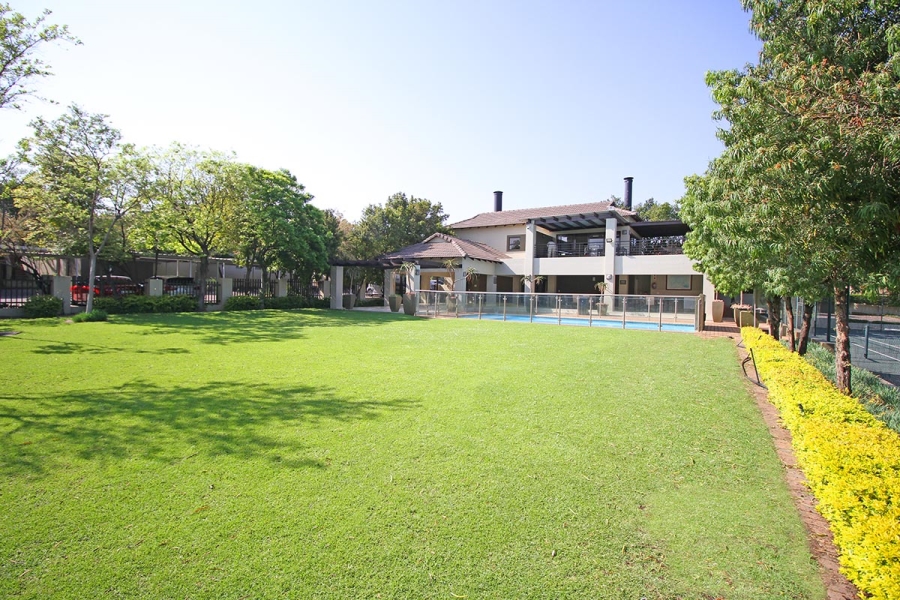 2 Bedroom Property for Sale in Broadacres Gauteng