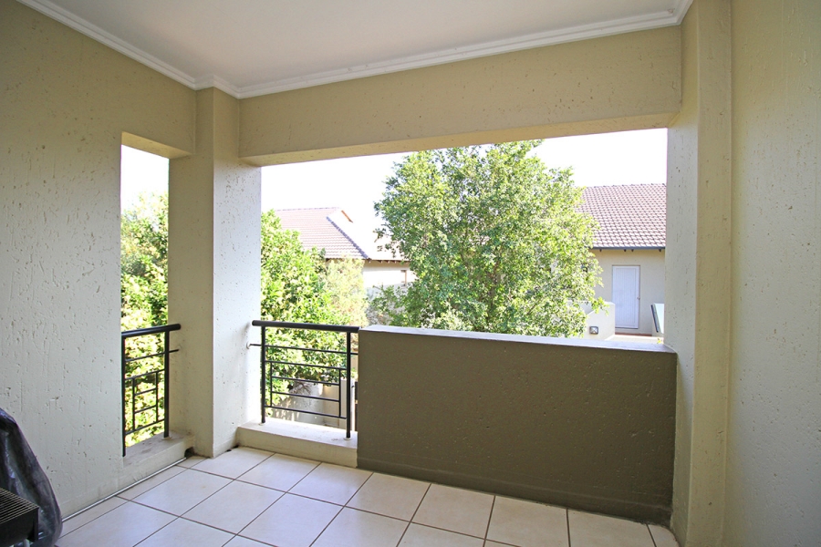2 Bedroom Property for Sale in Broadacres Gauteng