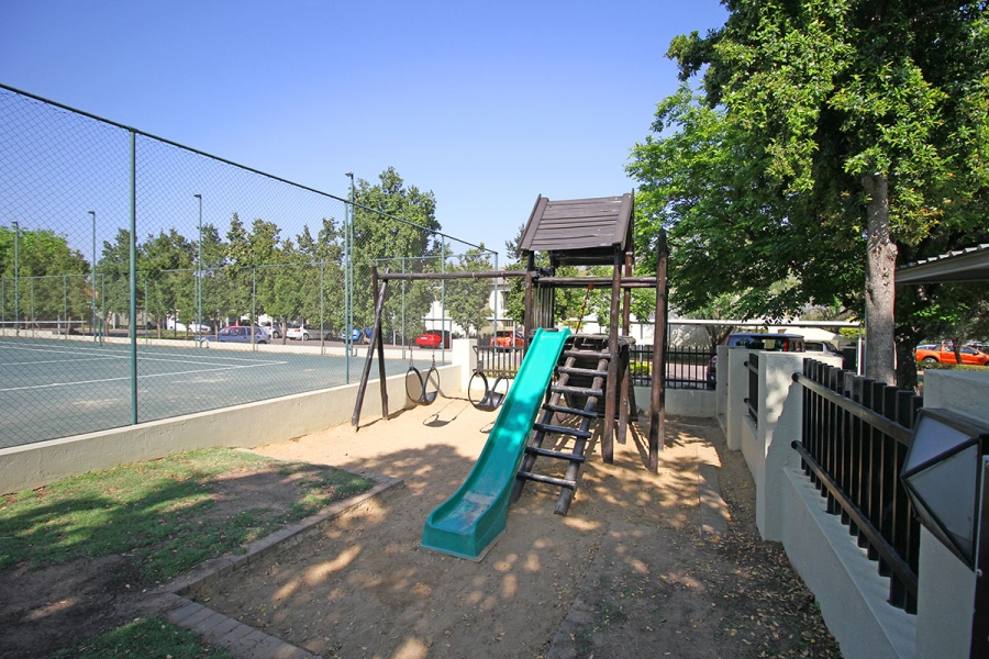 2 Bedroom Property for Sale in Broadacres Gauteng