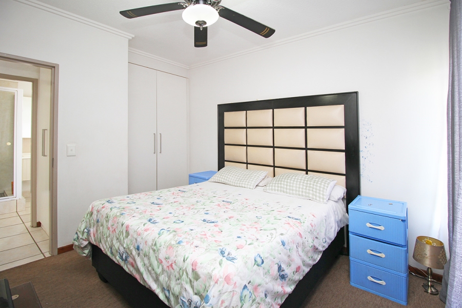 1 Bedroom Property for Sale in Beverley Gauteng