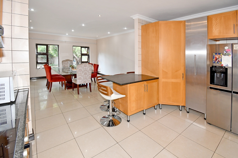 4 Bedroom Property for Sale in Dainfern Gauteng