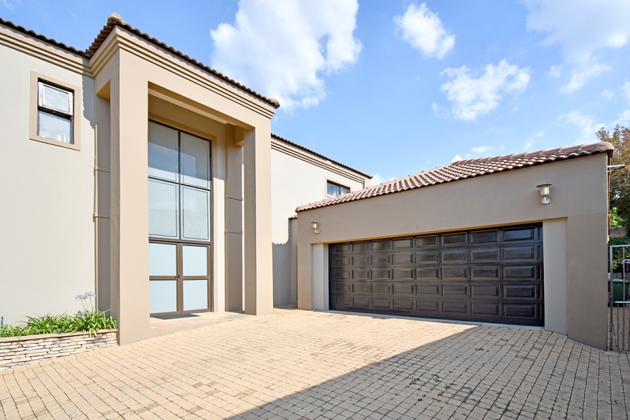 4 Bedroom Property for Sale in Dainfern Gauteng