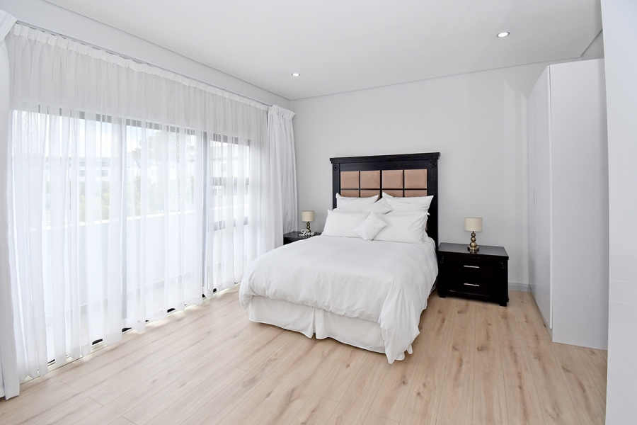 3 Bedroom Property for Sale in Broadacres Gauteng