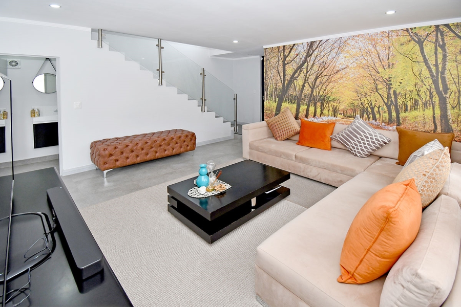 3 Bedroom Property for Sale in Broadacres Gauteng