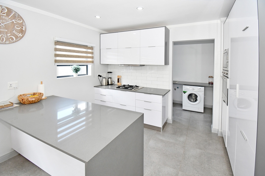 3 Bedroom Property for Sale in Broadacres Gauteng