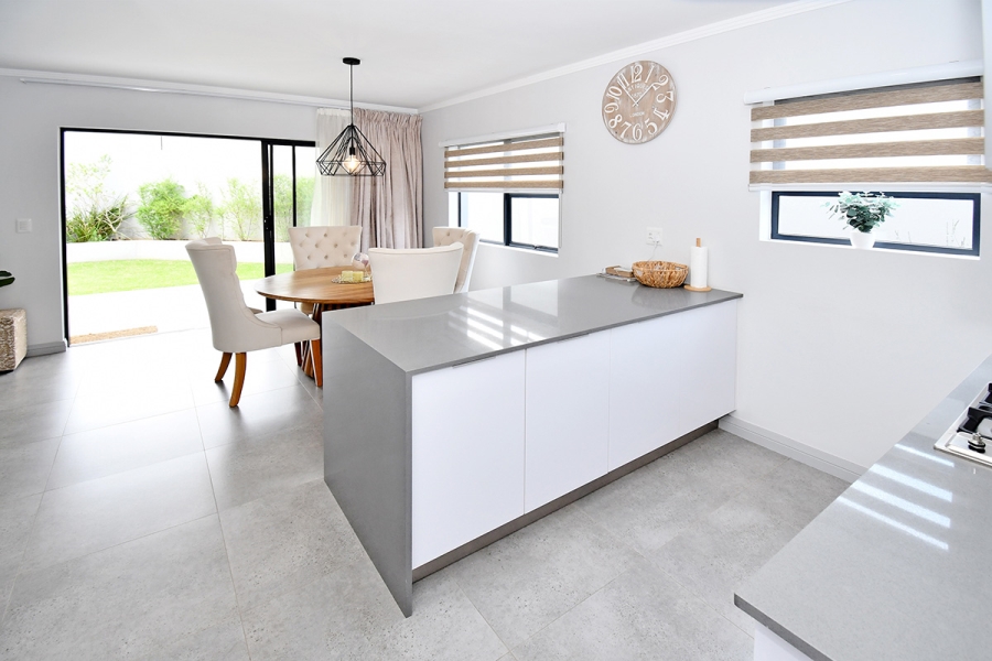 3 Bedroom Property for Sale in Broadacres Gauteng