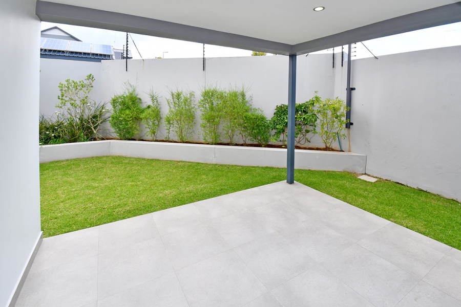 3 Bedroom Property for Sale in Broadacres Gauteng