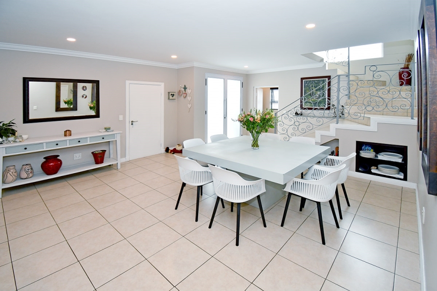 3 Bedroom Property for Sale in Broadacres Gauteng