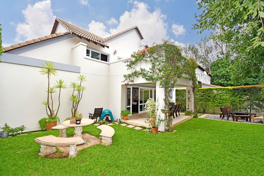 3 Bedroom Property for Sale in Broadacres Gauteng