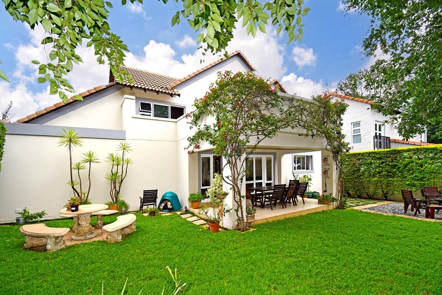 3 Bedroom Property for Sale in Broadacres Gauteng