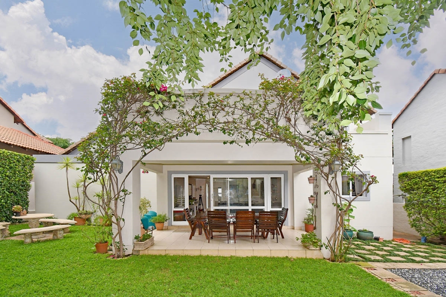 3 Bedroom Property for Sale in Broadacres Gauteng