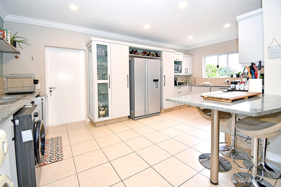 3 Bedroom Property for Sale in Broadacres Gauteng