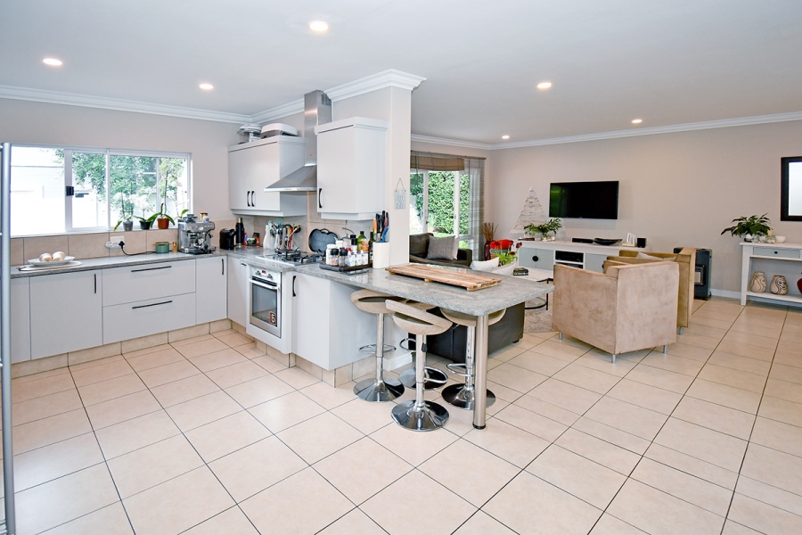 3 Bedroom Property for Sale in Broadacres Gauteng