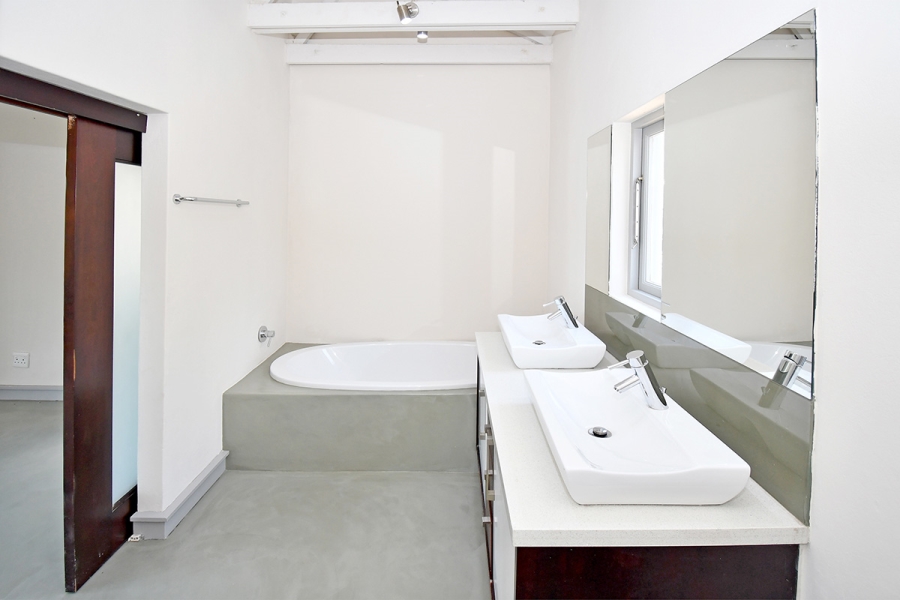 3 Bedroom Property for Sale in Broadacres Gauteng