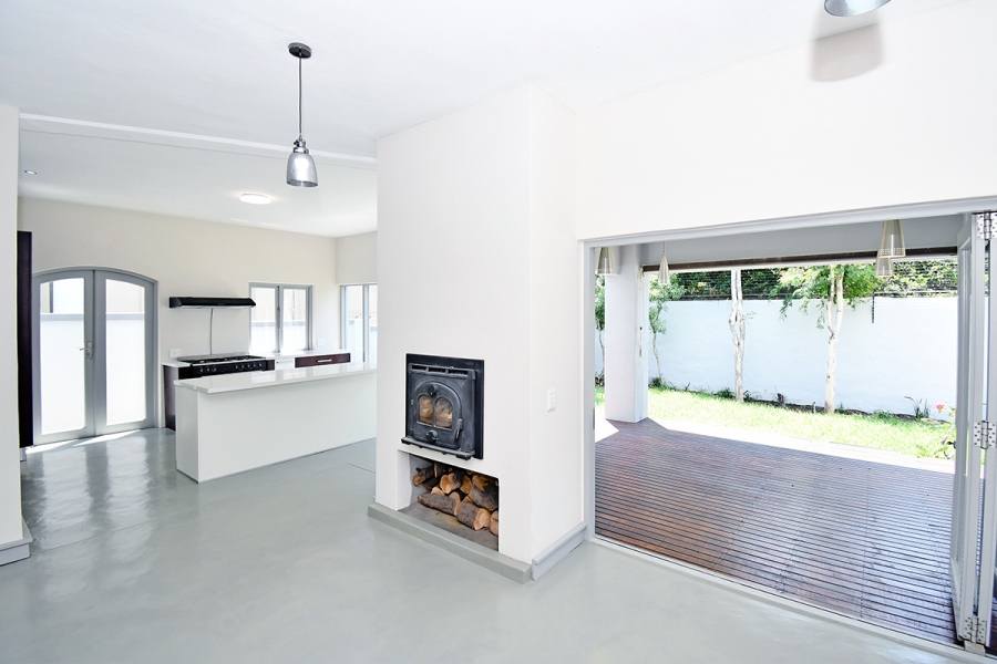 3 Bedroom Property for Sale in Broadacres Gauteng