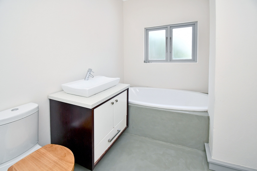 3 Bedroom Property for Sale in Broadacres Gauteng