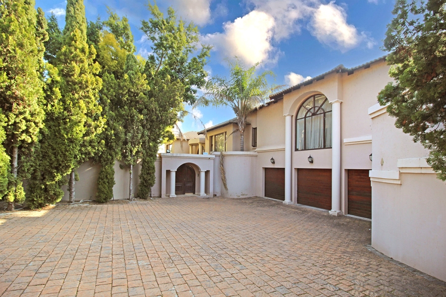 5 Bedroom Property for Sale in Broadacres Gauteng