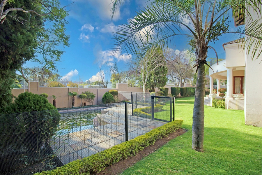 5 Bedroom Property for Sale in Broadacres Gauteng
