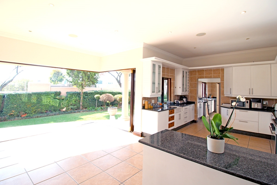 5 Bedroom Property for Sale in Broadacres Gauteng