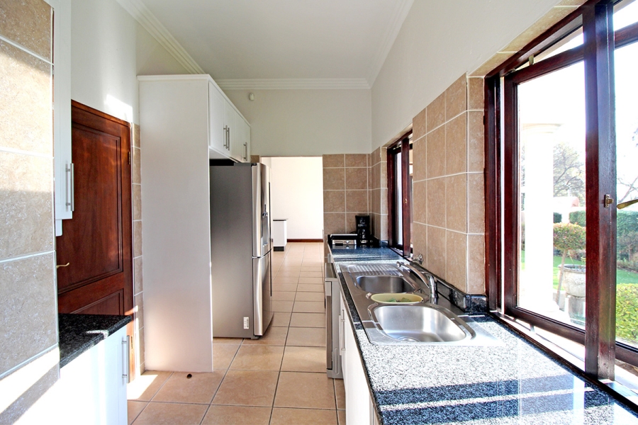 5 Bedroom Property for Sale in Broadacres Gauteng