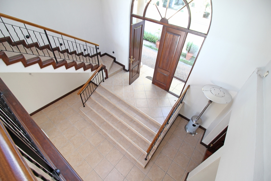 5 Bedroom Property for Sale in Broadacres Gauteng