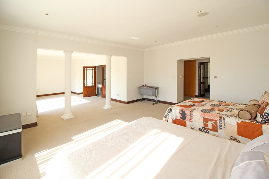 5 Bedroom Property for Sale in Broadacres Gauteng