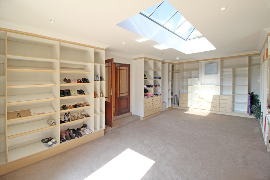 5 Bedroom Property for Sale in Broadacres Gauteng