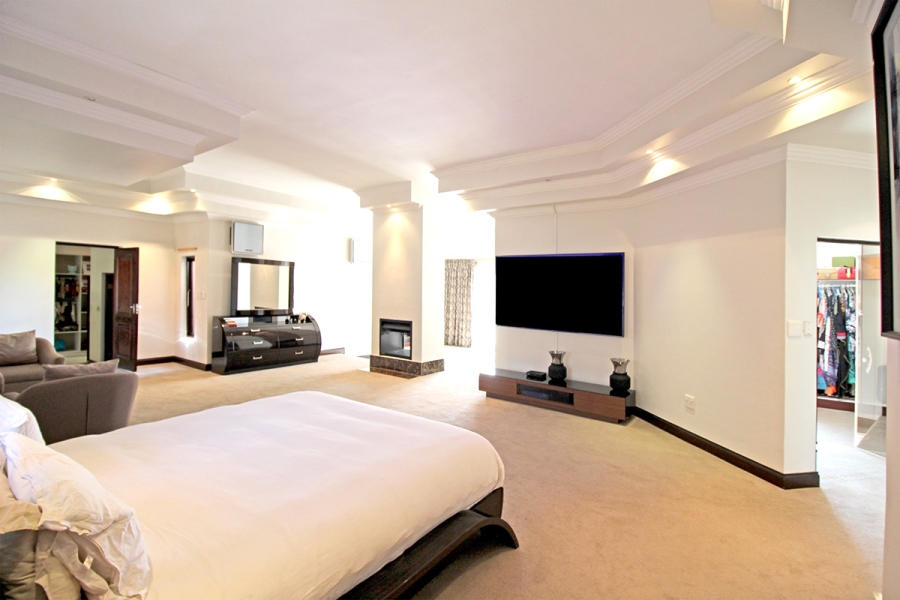 5 Bedroom Property for Sale in Broadacres Gauteng